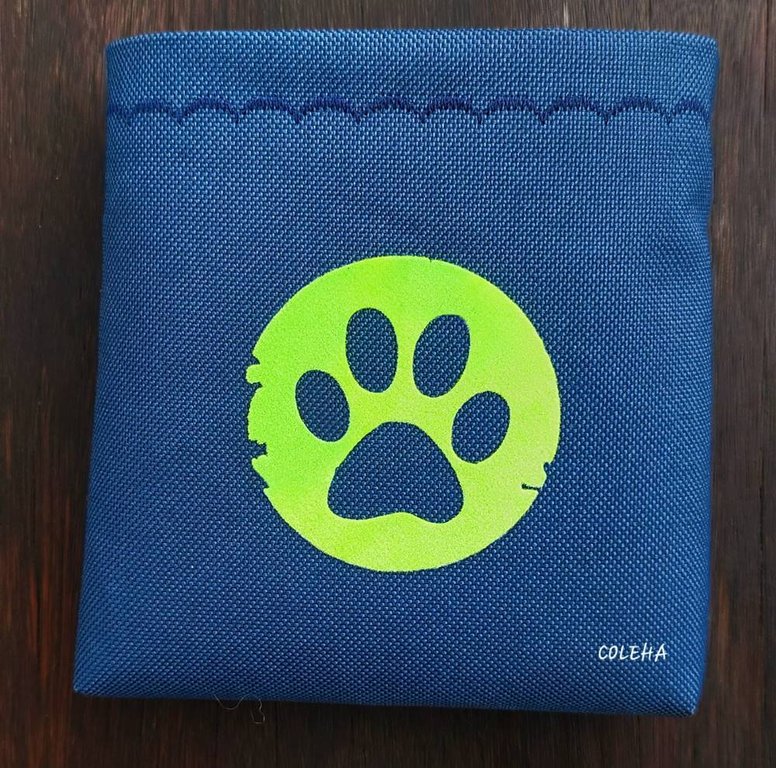 Taschentasche mit runder Pfote Gr. M - Adria-Blau / Hellgrün